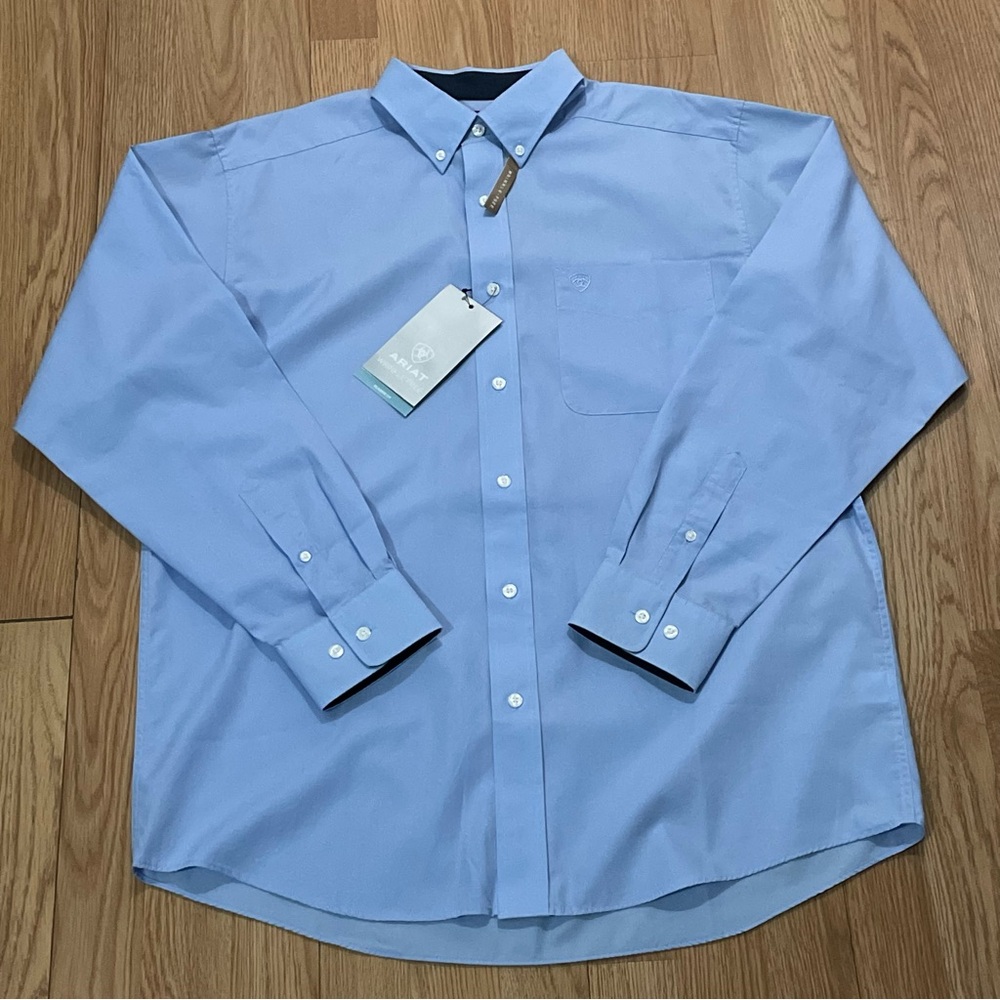 Ariat Men’s Medium Long Sleeve Button Down Dress Shirt Blue Classic Fit Western